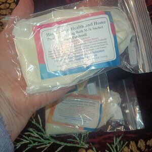 Dark Patchouli Foaming Milk Bath Sachet (4 in a set)